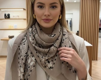 Grande Écharpe Bandana Carré - Foulard Doux Élégant Femme 110x110cm - Écharpe Chic Motif Paisley Style Kutjen - Trendy Square Scarf