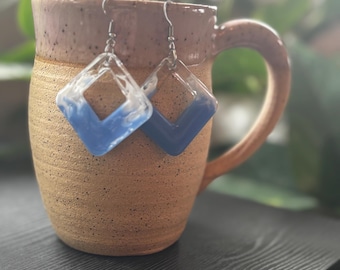 Pendientes colgantes geométricos oceánicos / Pendientes de resina hechos a mano que llaman la atención