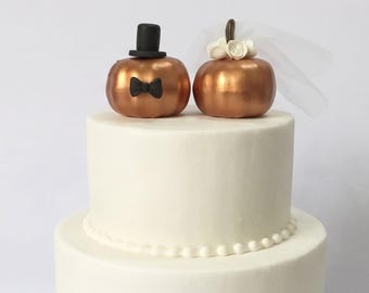 Pumpkin Cake Topper Fall Wedding Idea, Copper Pumpkins Bride & Groom, Autumn Wedding Decor, Little pumpkin cake topper