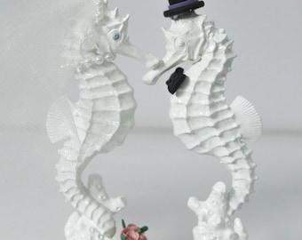 Seahorse wedding cake topper, seahorse bride & groom, beach themed wedding destination ocean nautical