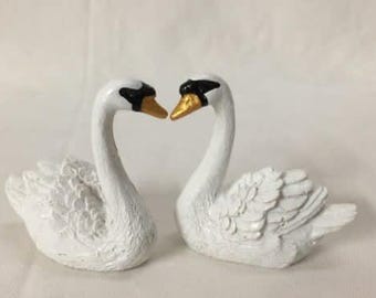The Eternal Pair Swan Topper for wedding, Swan Cake Topper bride & groom, Lake wedding theme, Swans Wedding cake topper