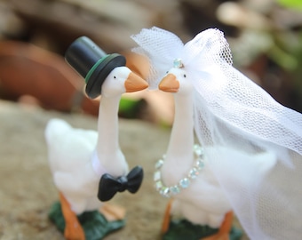 Goose Wedding Cake Topper Bride Groom Farm Animal Wedding Unique Figurine Barn Theme Wedding Decoration Mr Mrs Goose Rustic Funny Theme