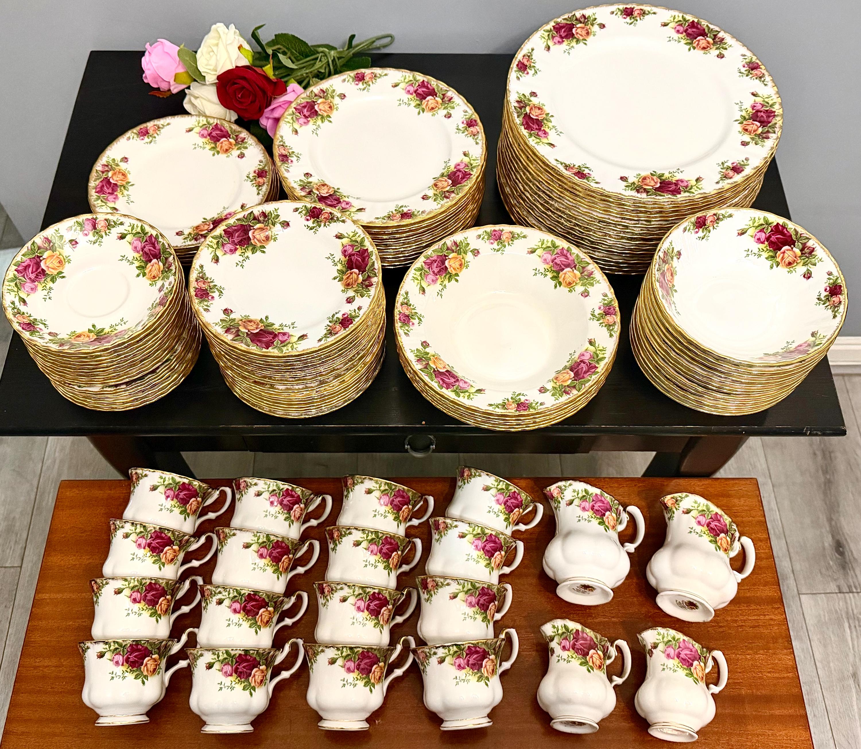 Old Country Rose China Set - Etsy Canada
