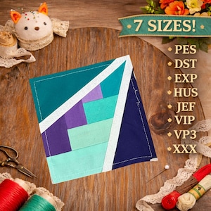 Puede incluir: Un cuadrado de tela de patchwork colorido con bloques turquesa, morados y verde azulado, delineados en blanco. El texto "7 SIZES!" se muestra encima de una lista de formatos de archivo. Accesorios de costura, como carretes de hilo y un alfiletero, están dispuestos alrededor.