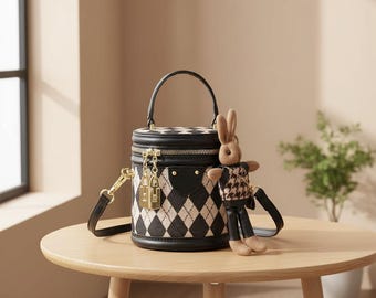 Diamond Lattice Bucket Bag, Mini Zipper Shoulder Purse, Pendant Detail
