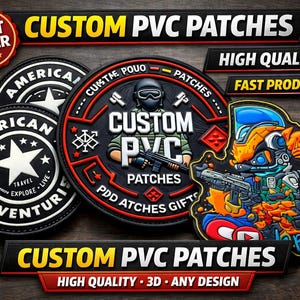 Może przedstawiać: Kolekcja niestandardowych naszywek PVC w różnych wzorach. Naszywki zawierają tekst, taki jak "CUSTOM PVC PATCHES", "AMERICAN ADVENTURE" i ilustracje graficzne. Naszywki są czarne, białe, czerwone i pomarańczowe, ze słowami "HIGH QUALITY" i "FAST PRODUCTION".