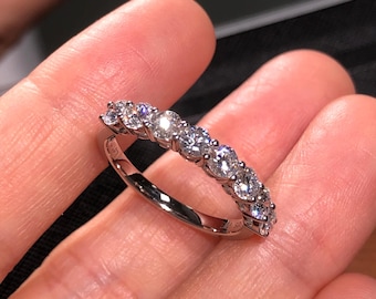 925 Sterling Silver 8 1.11Ctw Round-cut Lab-Grown Diamonds Stackable Ring