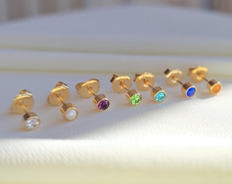 Orecchini a lobo minimalisti con cristalli in acciaio inossidabile – 4 mm – 7 colori – finitura oro
