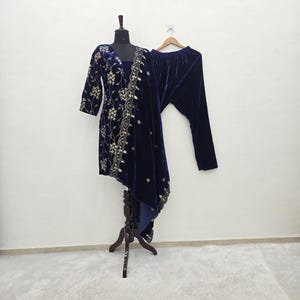 navy blue velvet dress pakistani Velvet dresses design