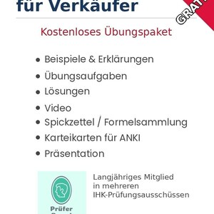 Könnte beinhalten: Eine weiße Keramik-Tasse mit schwarzem Henkel und dem Text "But First, Coffee" in handschriftlichem Stil. Die Tasse steht auf einer weißen Oberfläche. Die Tasse ist etwa 10 cm hoch.