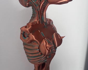 Riproduzione della statua "Torso femminile" di H.R. Giger, alta 50 cm.