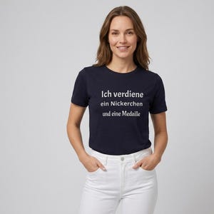 Lustiges T-Shirt "Ich verdiene ein Nickerchen (und eine Medaille)"