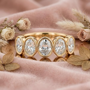 Oval Cut Fünf Stein Moissanit Band • S925 Silber Ehering • Frauen Verlobung Schmuck Geschenk.