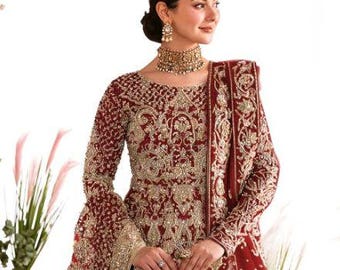 Latest Red pishwas pakisatni indian wedding nikkah barat navatri guest outfit