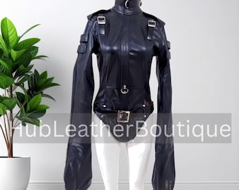 Body de piel de vacuno negro para mujer / Top de cuello alto con detalle de hebilla / Mono estilo motero gótico