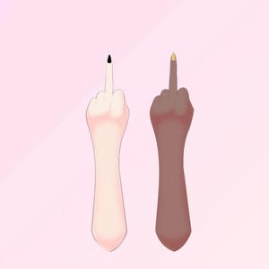Peut inclure: Deux mains illustr&eacute;es montr&eacute;es &agrave; partir du poignet, faisant toutes deux un geste du doigt d'honneur. La main gauche a une peau claire et un ongle noir, tandis que la main droite a une peau fonc&eacute;e et un ongle dor&eacute;, sur un fond rose p&acirc;le.