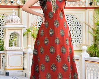 Bordeauxrode mouwloze kurti met bloemenprint en zakje, katoenen etnische kurta voor dames, casual zomerkurti, Indiase tuniek, boho kurti