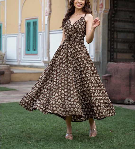 liv foster chiffon maxi dress Madison Crepe Long 4 cocktail dresses wedding colour:brown floral line silhouette Invisible back 40 Casual Leggings Outfits