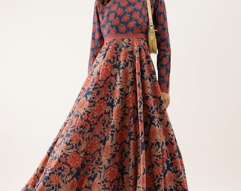 Lange katoenen kurta met wijde rok in blauw-bordeauxrode kleur en bloemenprint voor dames, etnische Indiase kurti-jurk, casual katoenen kurta voor dagelijks gebruik, maten 7XL en 6XL