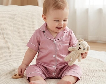 Pyjamasset i satin för baby, kortärmad sparkdräkt med knappar, sommarpyjamas för småbarn