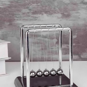 Newtons Cradle Bureau Speelgoed Stalen Balans Balslinger Natuurkunde Wetenschap Cadeau Kantoor Desktop Decor Stressverlichting