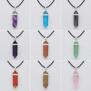 Hexagon Kristall Punkt Hänge Halsband Reiki Chakra Stenhänge 18 Tums Kedja Healing Smycken Gåva för Kvinnor