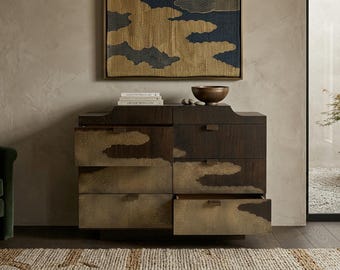 Luxe houten dressoir met wolkinleg opbergkist
