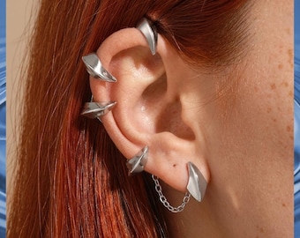 Gold Spine Ear Cuff Skeleton Design Unisex Gothic Metal Clip