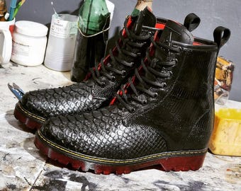 Sneakers in pitone / Scarpe fatte a mano, Calzature particolari