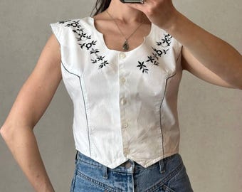 Vintage 90er Bestickte Weiße Baumwoll Weste Top, Romantische Blumen Weste mit Krawatte im Nacken, Cottagecore Ärmellose Bluse, Größe S