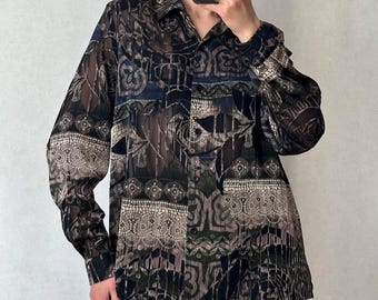 Vintage 90er Jahre Schiere Devore Bluse | Abstraktes Ausbrenner-Shirt mit Schulterpolstern | Erdiges Grün Mesh Top | Größe S M L