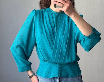 Vintage 80er Jahre Polka Dot Bluse, Smaragd Teal Plissee Hergestellt in Irland, Michael H Button Back Shirt, Dark Academia Quiet Luxus Ästhetik