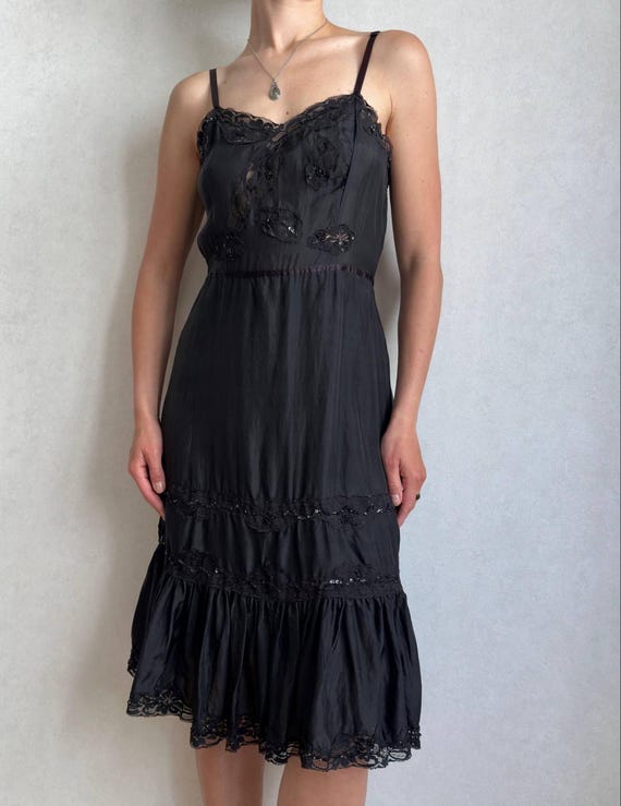 grunge slip dress Vintage 100% Silk Black With Beaded Lace Trim, Loona Paris Gothic Layered Cami Dress, Whimsigoth Ruffle Hem Size XS S kate moss grunge 90s slip dress