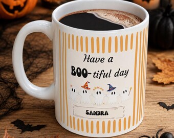 Taza de fantasma de Halloween personalizada, taza de café con nombre personalizado, taza para un día espeluznante, linda taza de café de fantasma, regalo de Halloween para ella, taza espeluznante de otoño