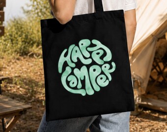 Happy Camper Stoffbeutel aus Bio-Baumwolle / Schwarze Camping Tasche / Jutebeutel für Camper / Geschenk für Camping Fans & Outdoor Liebhaber