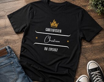 Grillmeister Shirt personalisiert mit Wunschname, BBQ T-Shirt Herren, Geschenk für Grillmeister – Grillen Geschenk für Papa, Mann & Vatertag