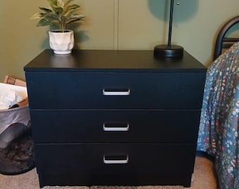 Modern 4-Drawer Dresser, White Storage Chest, Minimalist Nightstand, Bedroom Organizer
