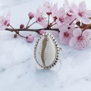 Natural Cowrie Shell Silver Ring, Coastal Minimalist Jewelry for Beach Lovers , Unique Handmade Birthday Gift ,Everyday Jewelry.....