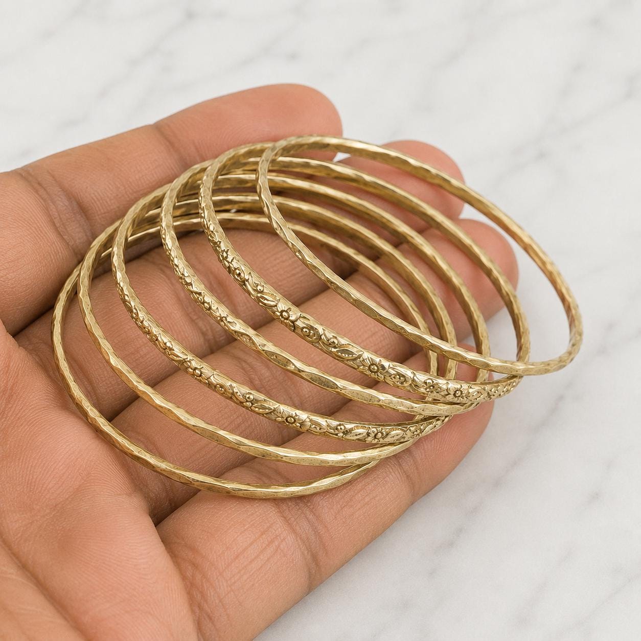 Gold bangles - Etsy 日本
