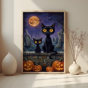 Pode incluir: Uma impressão emoldurada com tema de Halloween apresentando dois gatos pretos com grandes olhos amarelos, empoleirados em um muro de pedra. O fundo inclui uma lua cheia, morcegos, lápides e abóboras esculpidas. A obra de arte tem um estilo fantasioso e de desenho animado.