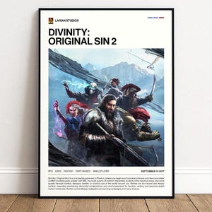 Könnte beinhalten: Gerahmtes Poster für das Videospiel "Divinity: Original Sin 2" mit Fantasy-Motiven. Die Illustration zeigt mehrere Charaktere in einer bergigen Umgebung. Das Poster enthält den Titel des Spiels, das Entwicklerlogo und Details. Die Farbgebung umfasst Blau-, Rot- und Brauntöne.