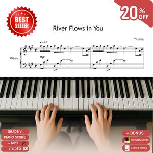 Op de afbeelding: Een pianoklavier met zwarte en witte toetsen, met bladmuziek voor "River Flows in You" van Yiruma. De afbeelding bevat een "Best Seller" badge en een "20% korting" banner. De bladmuziek is Grade V pianoscore met bonus gekleurde en letter notities.