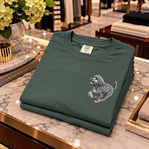 Cockapoo-T-Shirt, Unisex, illustriert | Außergewöhnlicher Tragekomfort dank kleinem Aufdruck