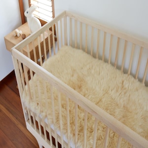 Cubrecolchón de cuna para bebé, almohadilla de lana merino de piel de oveja orgánica, transpirable, ropa de cama natural para niños pequeños, regalo, base de cuna de piel de oveja para bebé recién nacido