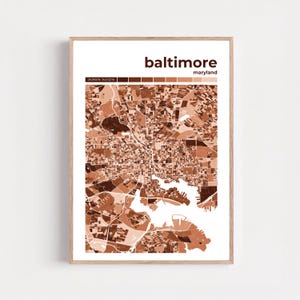 Puede incluir: Taza de cerámica blanca con asa negra y la frase "But First, Coffee" en estilo manuscrito. Adecuada para bebidas calientes. Capacidad probable: 310-425 ml.