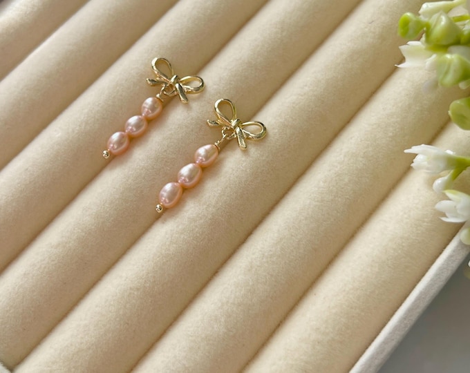 Freshwater Pearls in Bow Stud Earrings | Pink Pearls | Minimalist Island Style Bridal Jewelry