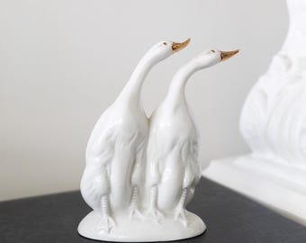Porcelanowa figurka gęsi
