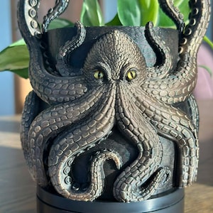 Octopus Planter with Tray - Black