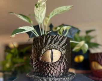 Crying Eye Planter - Bronze