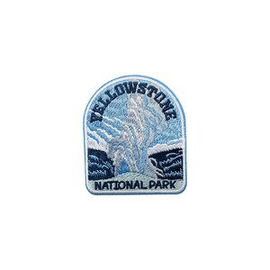 Broderad lapp i Yellowstone nationalpark, 7,5 cm stryk-på/sy-på äventyrslapp för ryggsäckar, hattar, kläder
